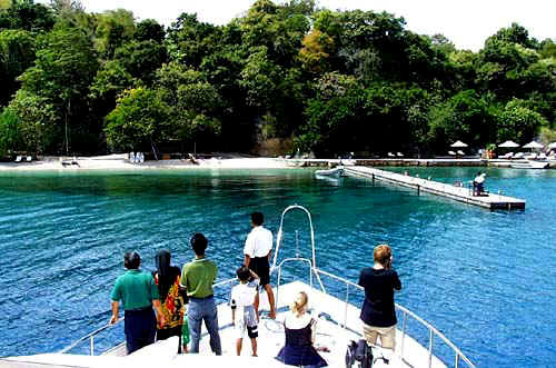 pulau moyo